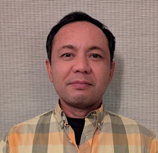 Santi Soumpholphakdy